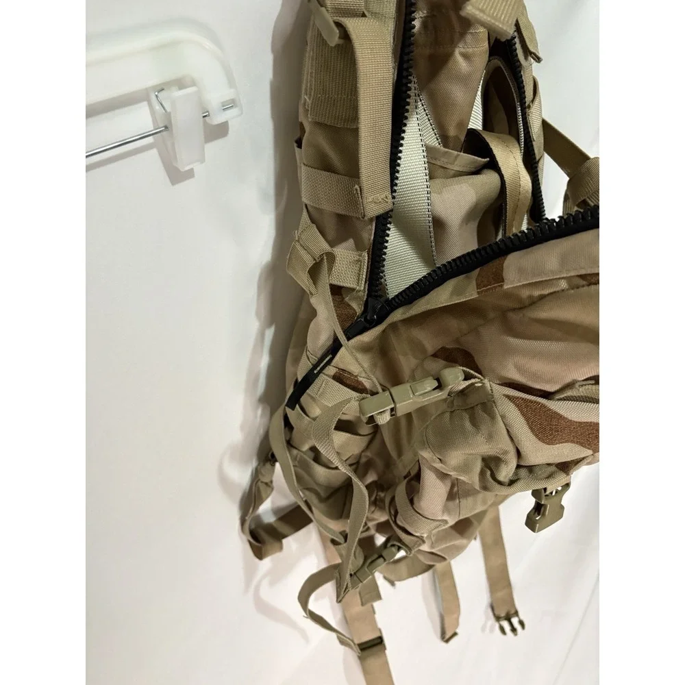 MOLLE II US Military Modular Lightweight Assault Pack Desert Camo Backpack